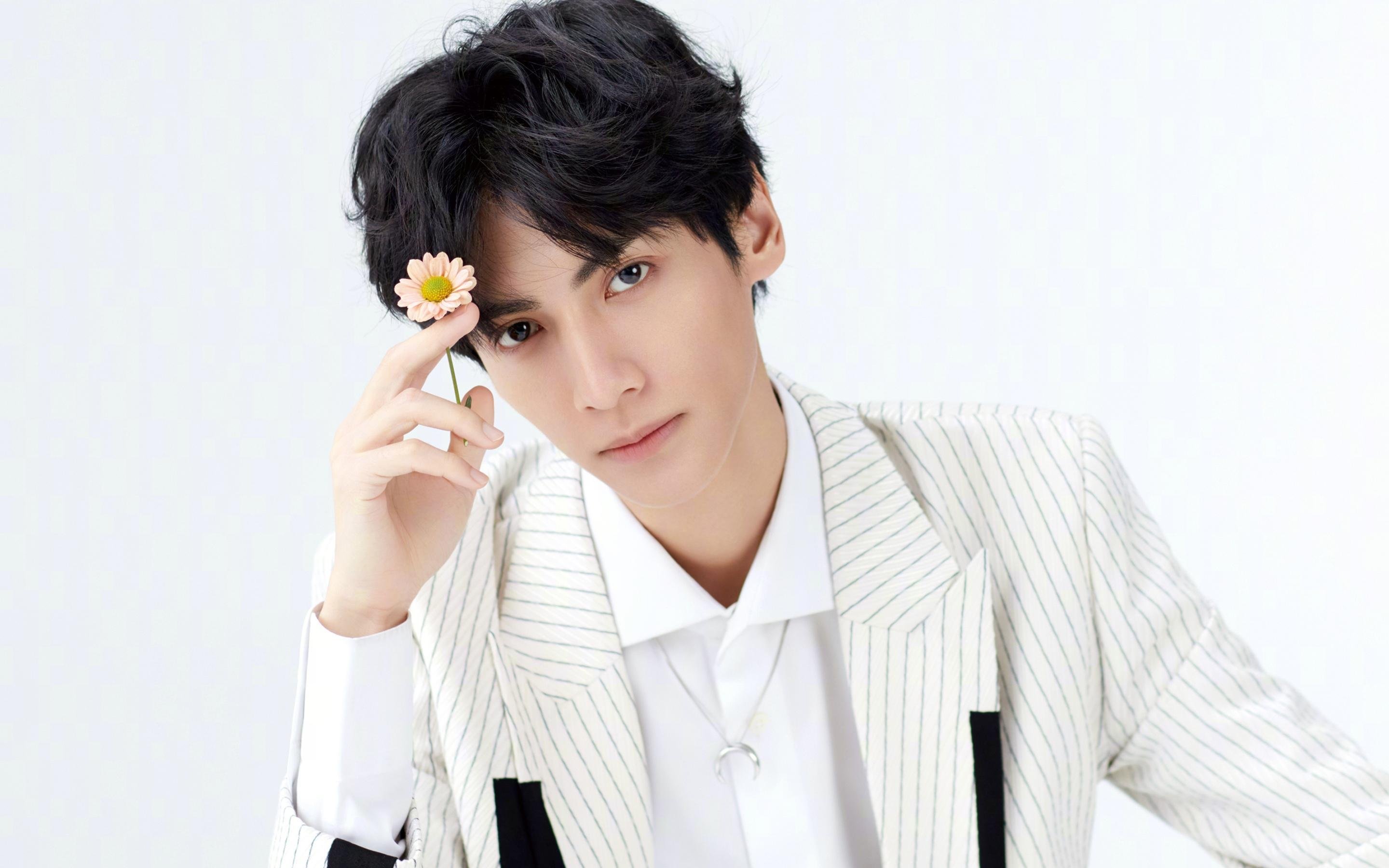 意甲焦点战之夜，阿圭罗单骑闯关，彻底打爆防线演绎绿茵艺术